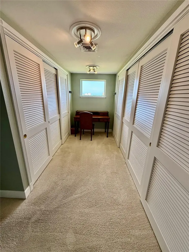 376 W Royal Flamingo Drive Sarasota FL 34236