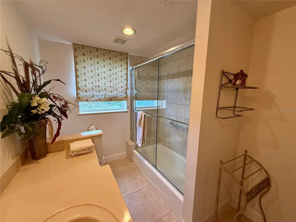 376 W Royal Flamingo Drive Sarasota FL 34236