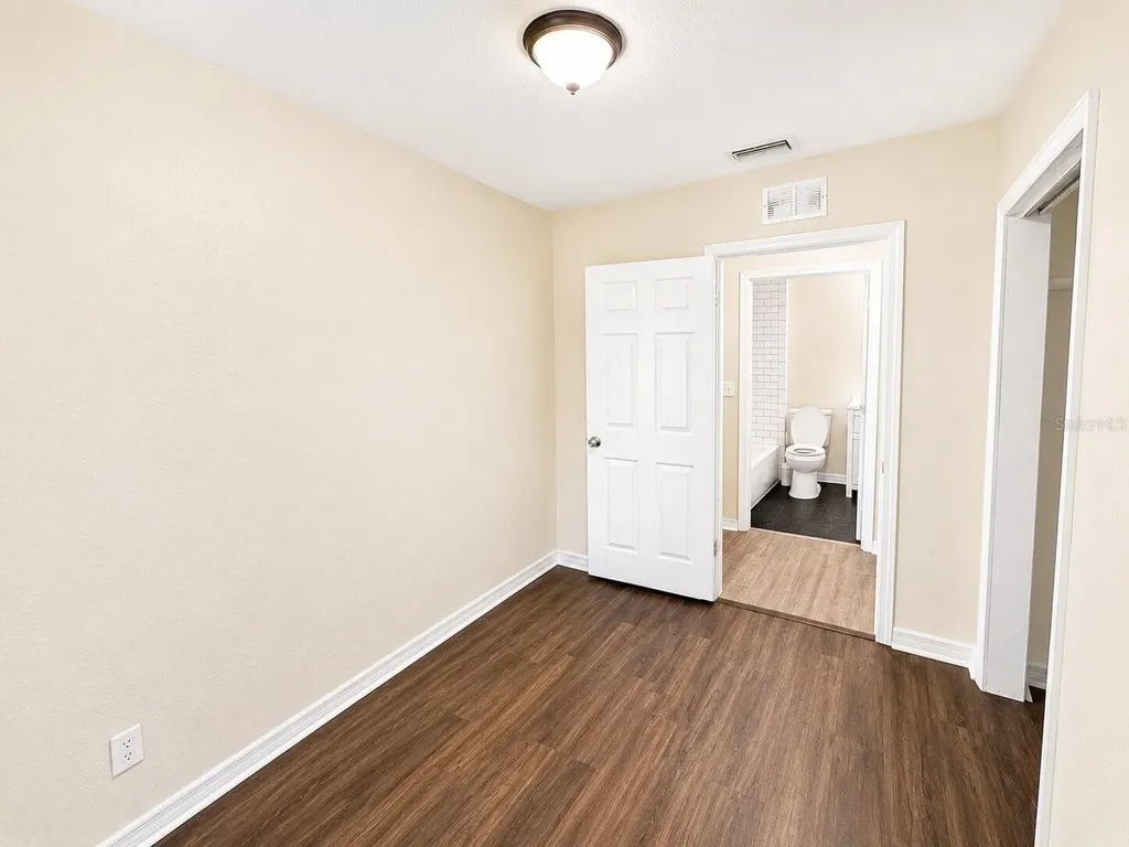 201 35th Street S St Petersburg FL 33711