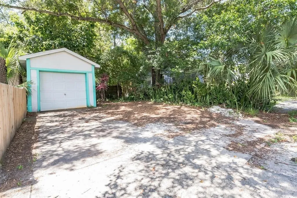 201 35th Street S St Petersburg FL 33711