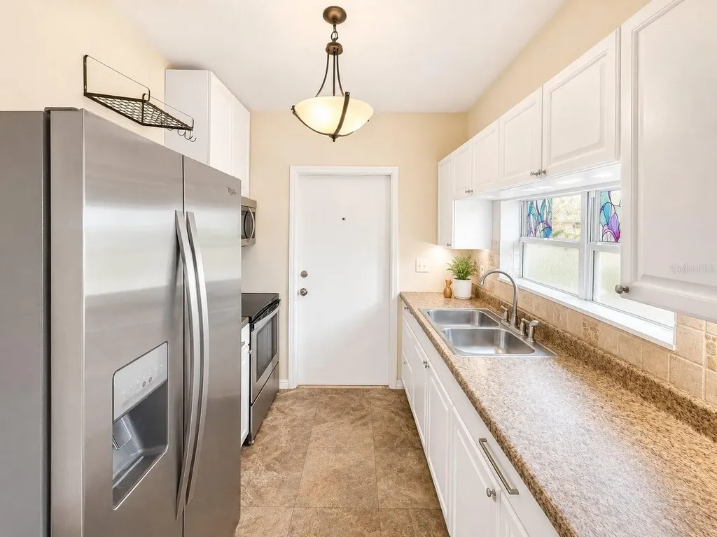 201 35th Street S St Petersburg FL 33711