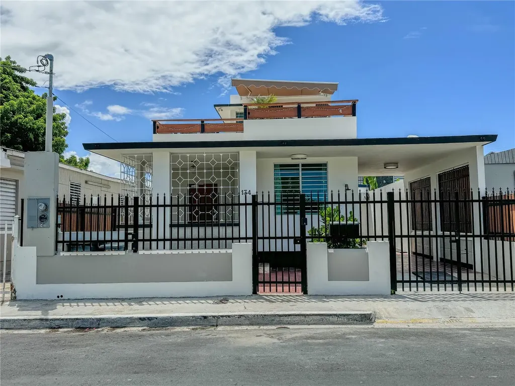 134 Maria Moczo San Juan PR 00911