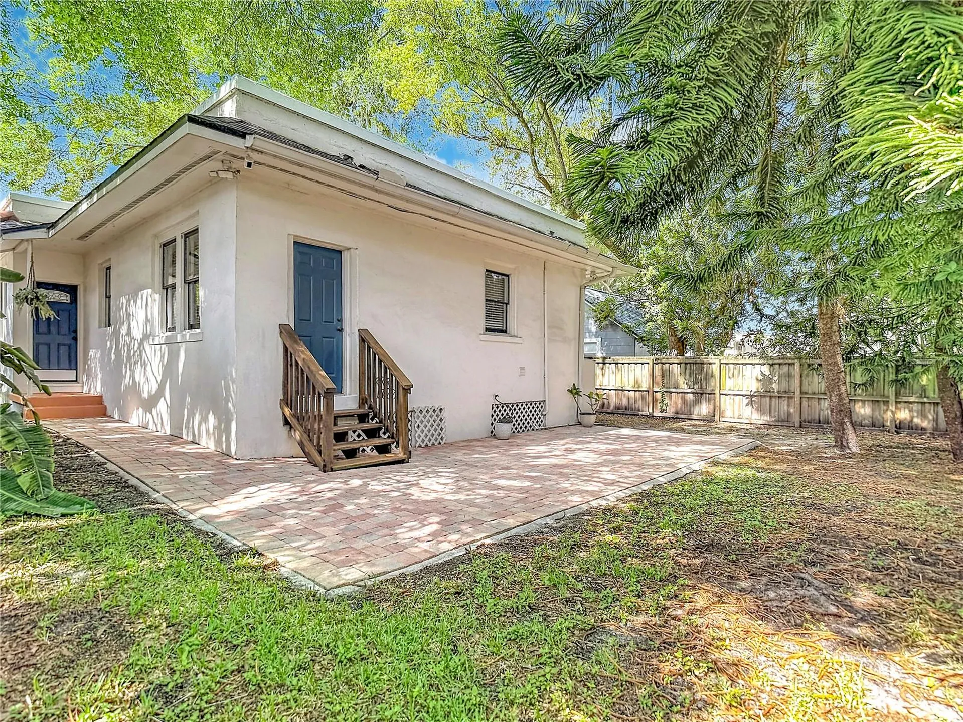 105 W Elm Street Tampa FL 33604