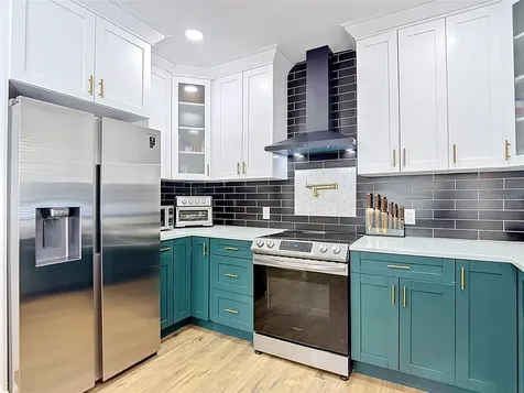 105 W Elm Street Tampa FL 33604