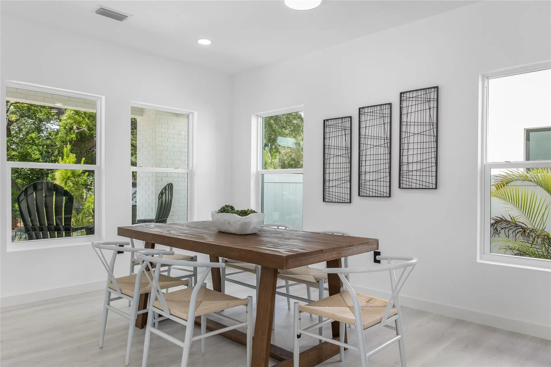 4601 Queensboro Avenue S St Petersburg FL 33711