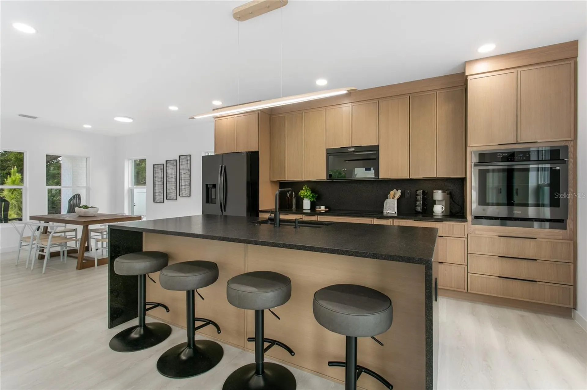 4601 Queensboro Avenue S St Petersburg FL 33711