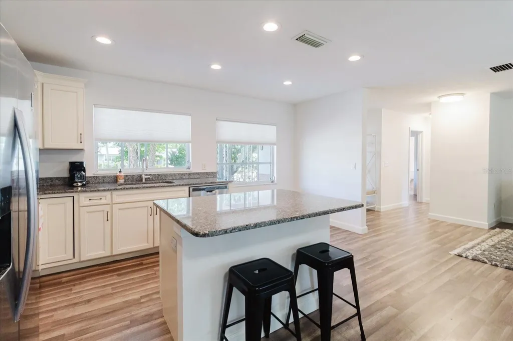2032 W Ridge Drive Clearwater FL 33763