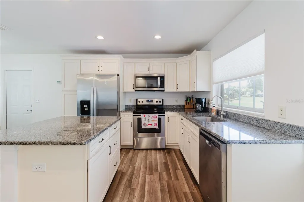 2032 W Ridge Drive Clearwater FL 33763