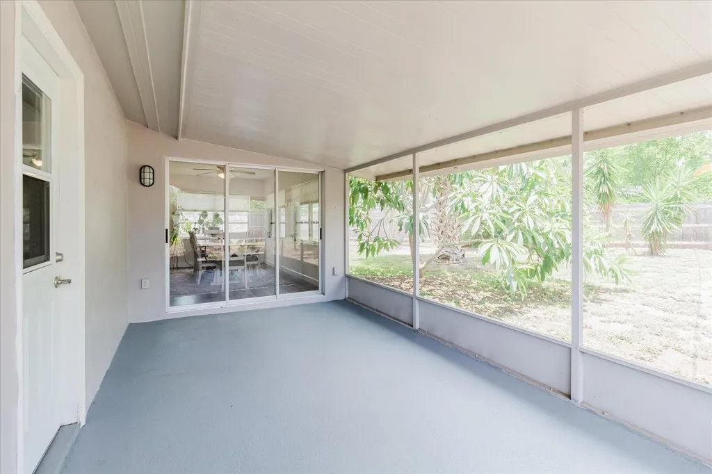 2032 W Ridge Drive Clearwater FL 33763