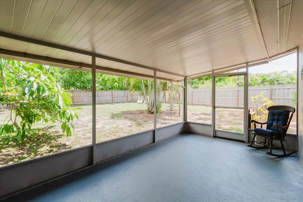 2032 W Ridge Drive Clearwater FL 33763