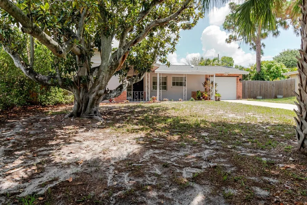 2032 W Ridge Drive Clearwater FL 33763