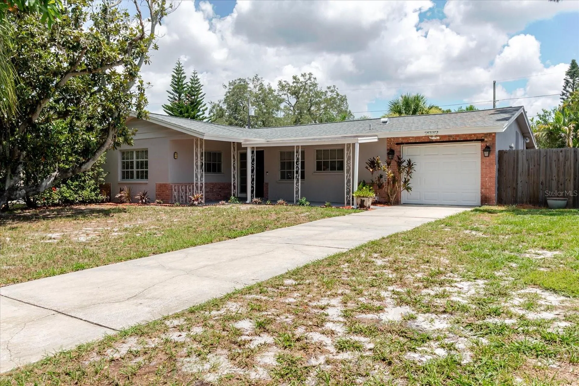 2032 W Ridge Drive Clearwater FL 33763