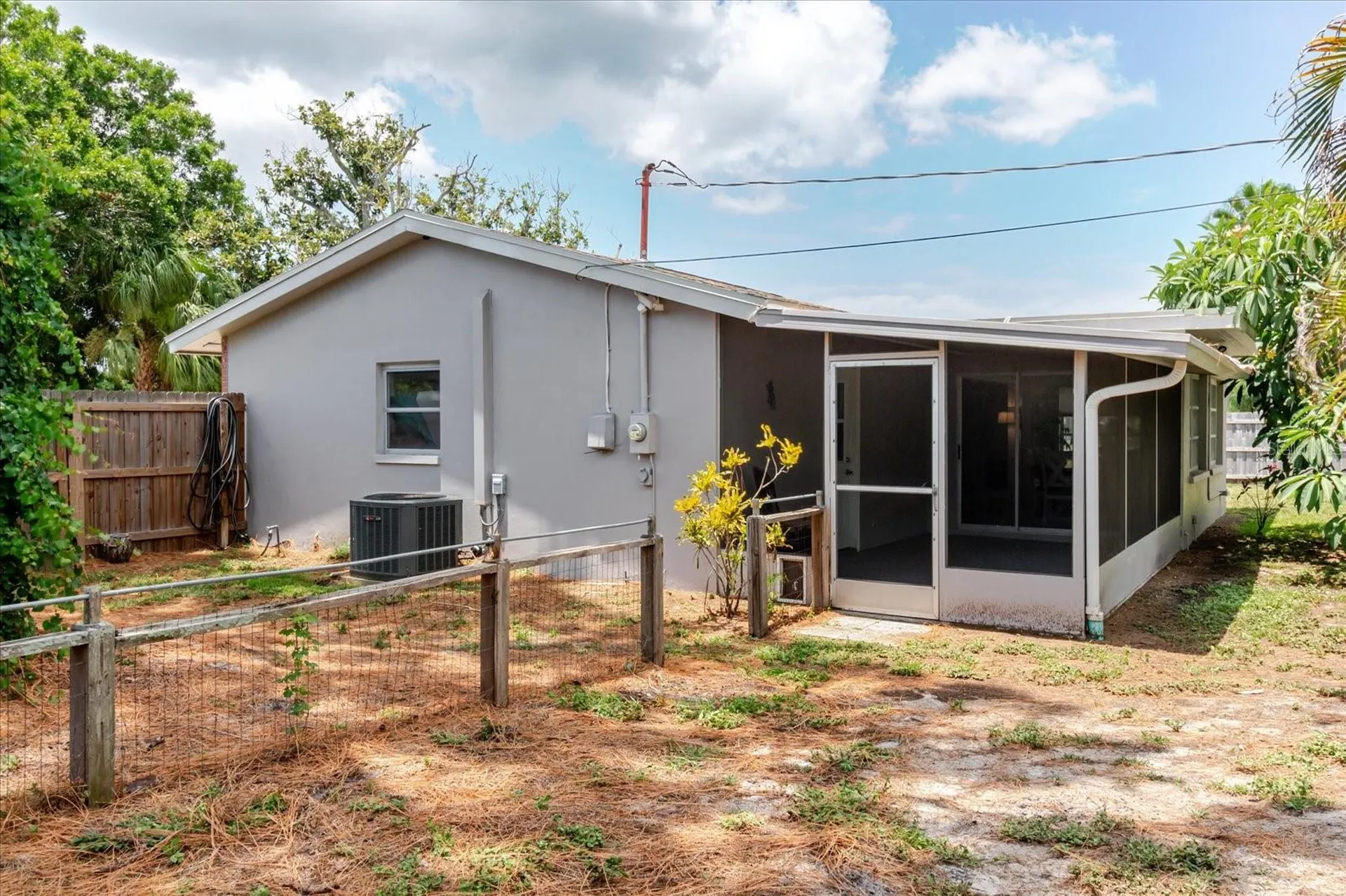 2032 W Ridge Drive Clearwater FL 33763