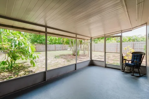 2032 W Ridge Drive Clearwater FL 33763