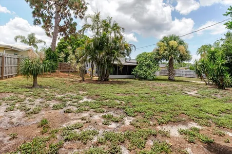 2032 W Ridge Drive Clearwater FL 33763