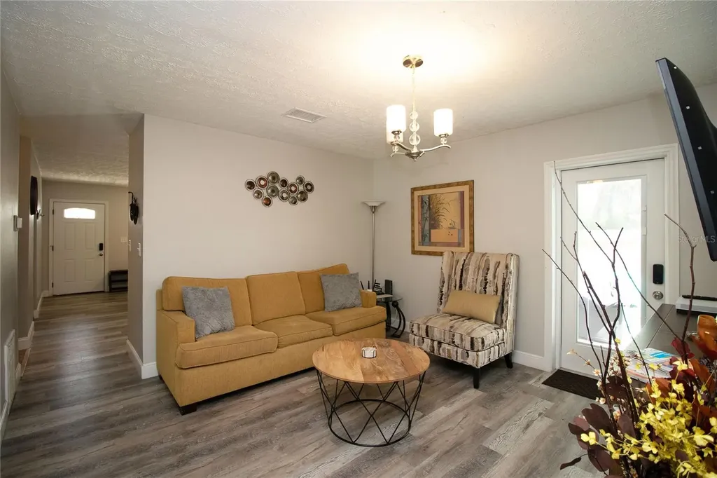 1635 Gladys Street Largo FL 33774