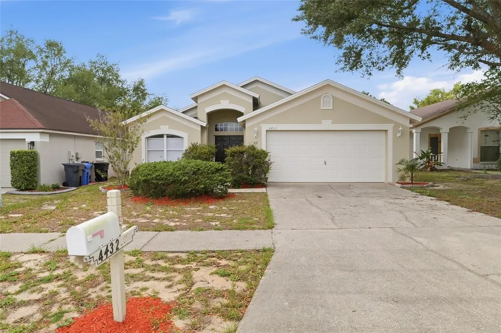 4432 Horseshoe Pick Lane Valrico FL 33594