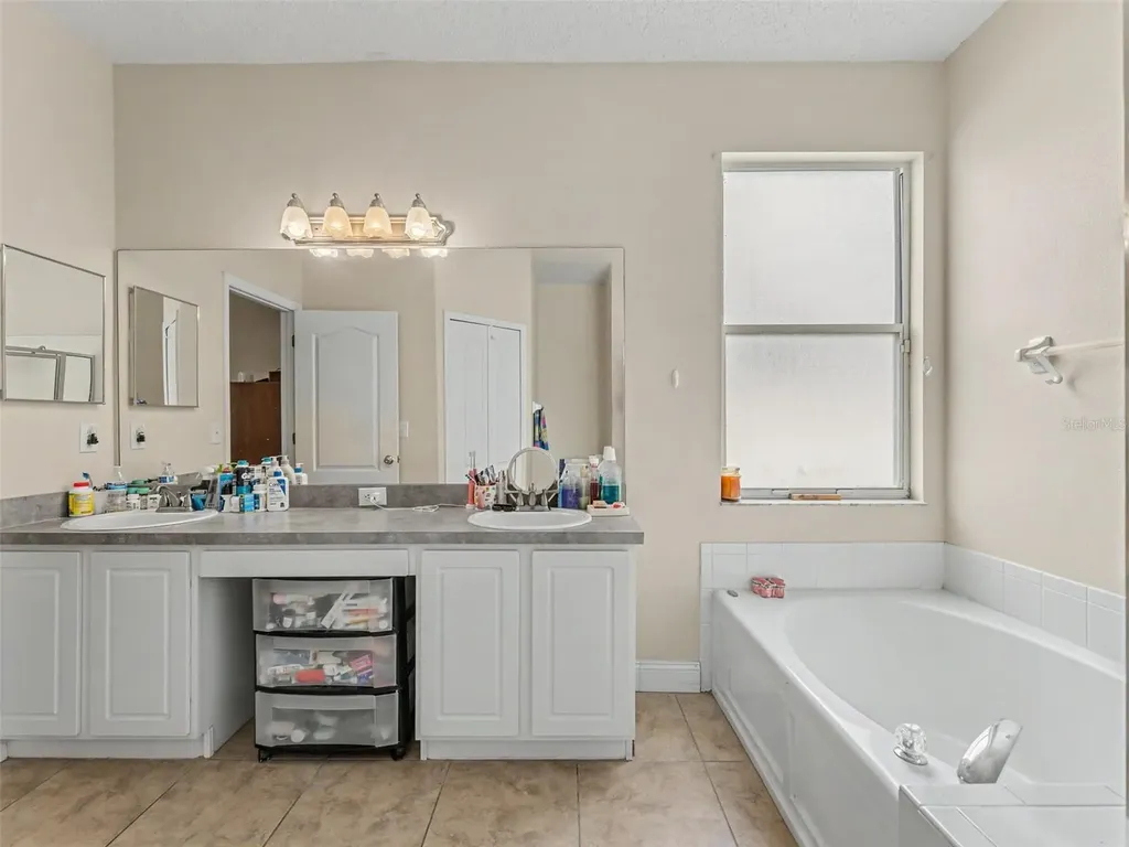 22536 Laureldale Drive Lutz FL 33549