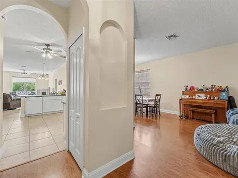 22536 Laureldale Drive Lutz FL 33549
