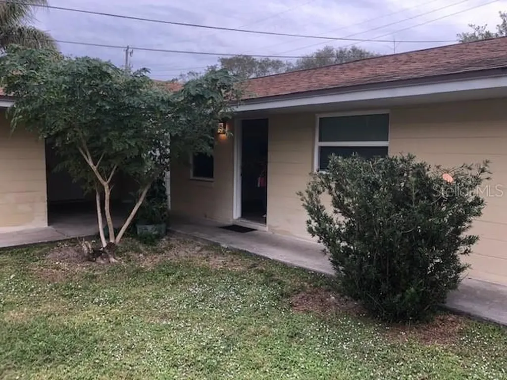 7105 Poinsetta Avenue Cape Canaveral FL 32920
