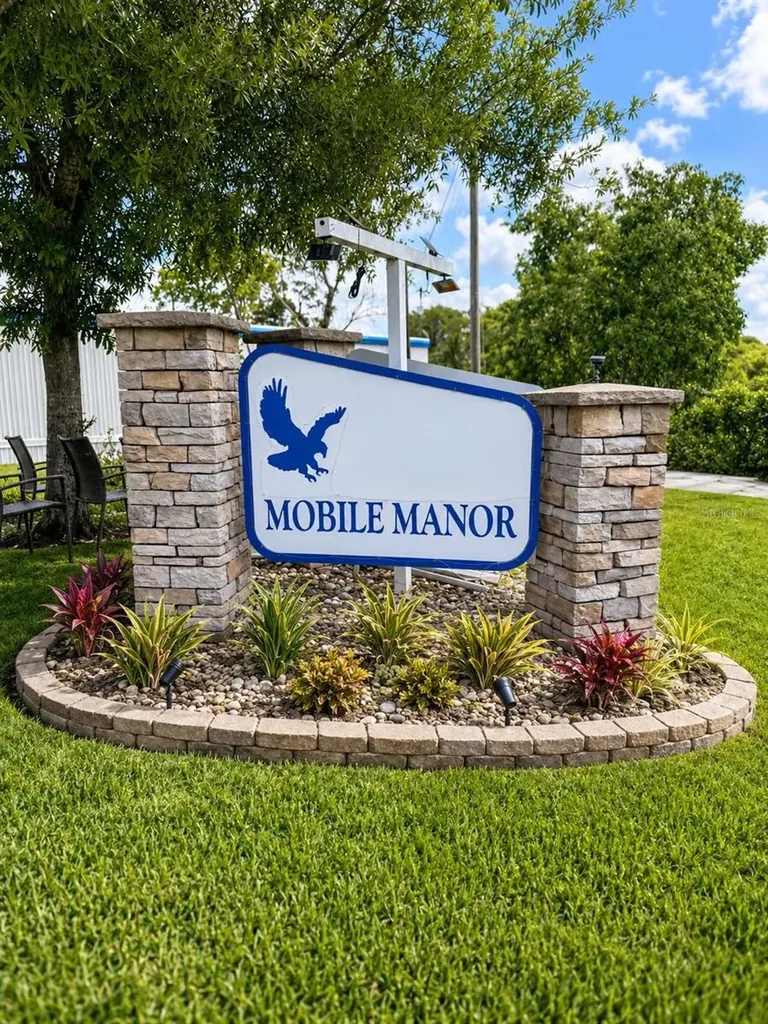 102 Lantern Place North Fort Myers FL 33917