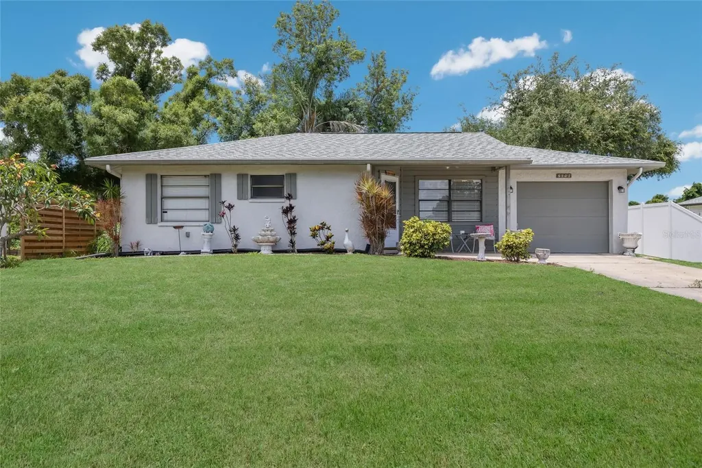 5202 Foxcroft Court Sarasota FL 34232