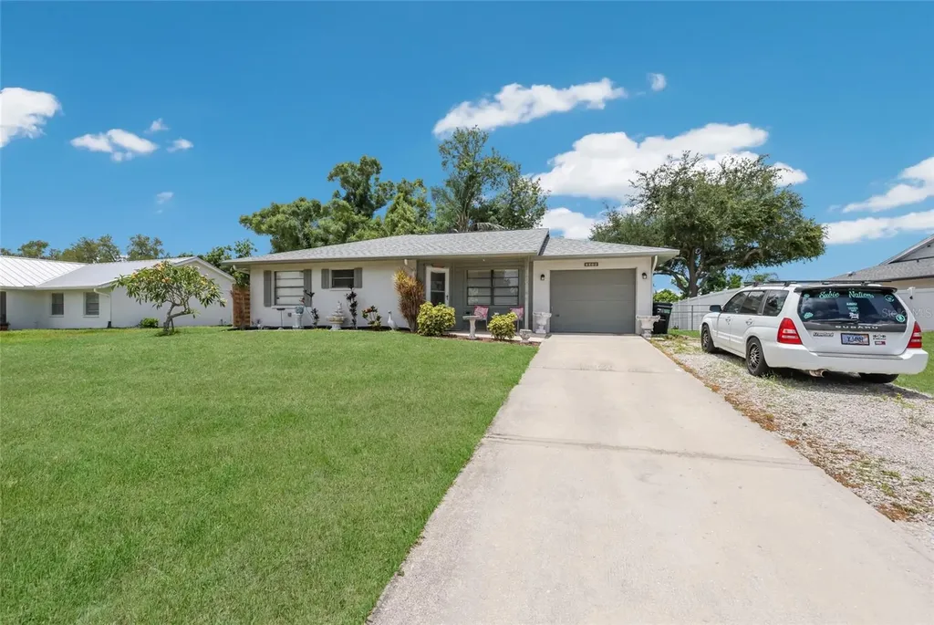 5202 Foxcroft Court Sarasota FL 34232