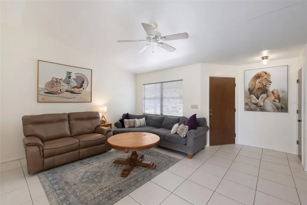5202 Foxcroft Court Sarasota FL 34232