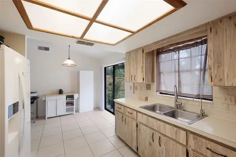 5202 Foxcroft Court Sarasota FL 34232