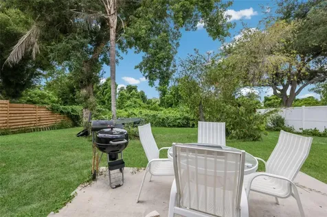 5202 Foxcroft Court Sarasota FL 34232