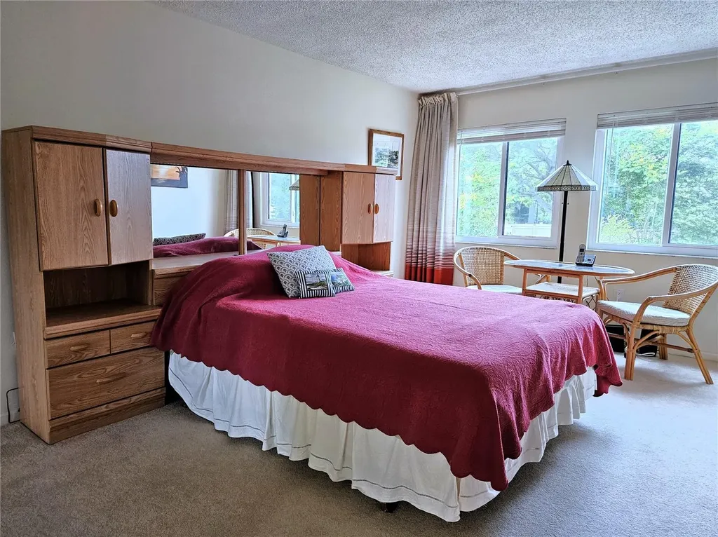 1800 Mariner Drive Tarpon Springs FL 34689