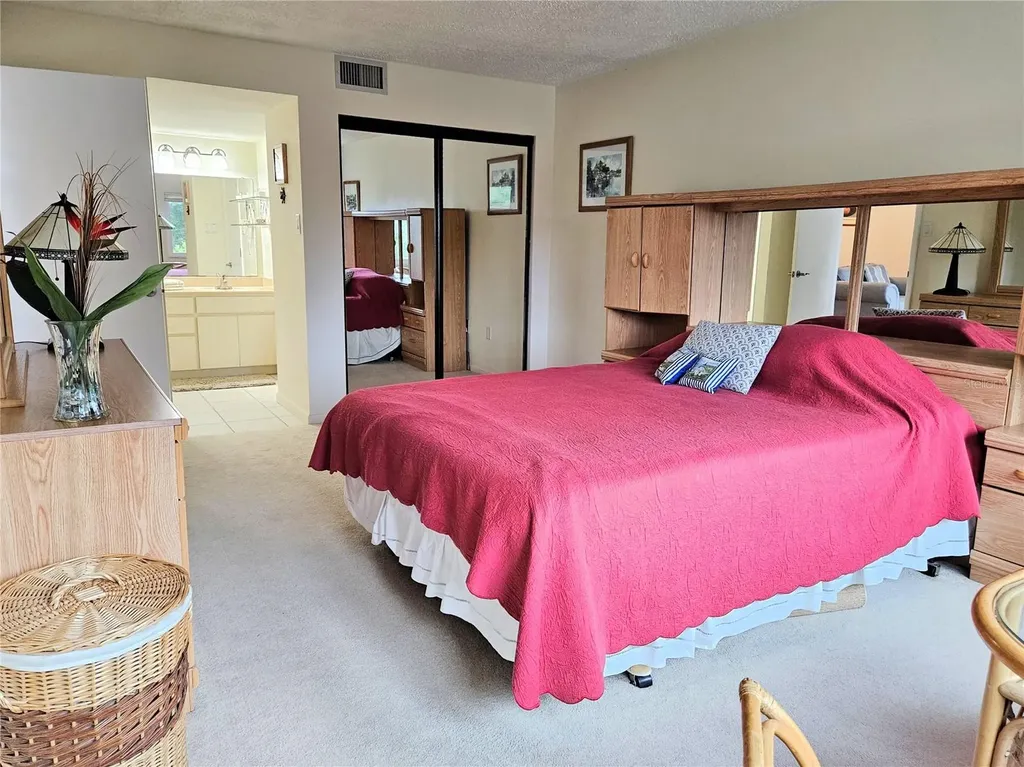 1800 Mariner Drive Tarpon Springs FL 34689