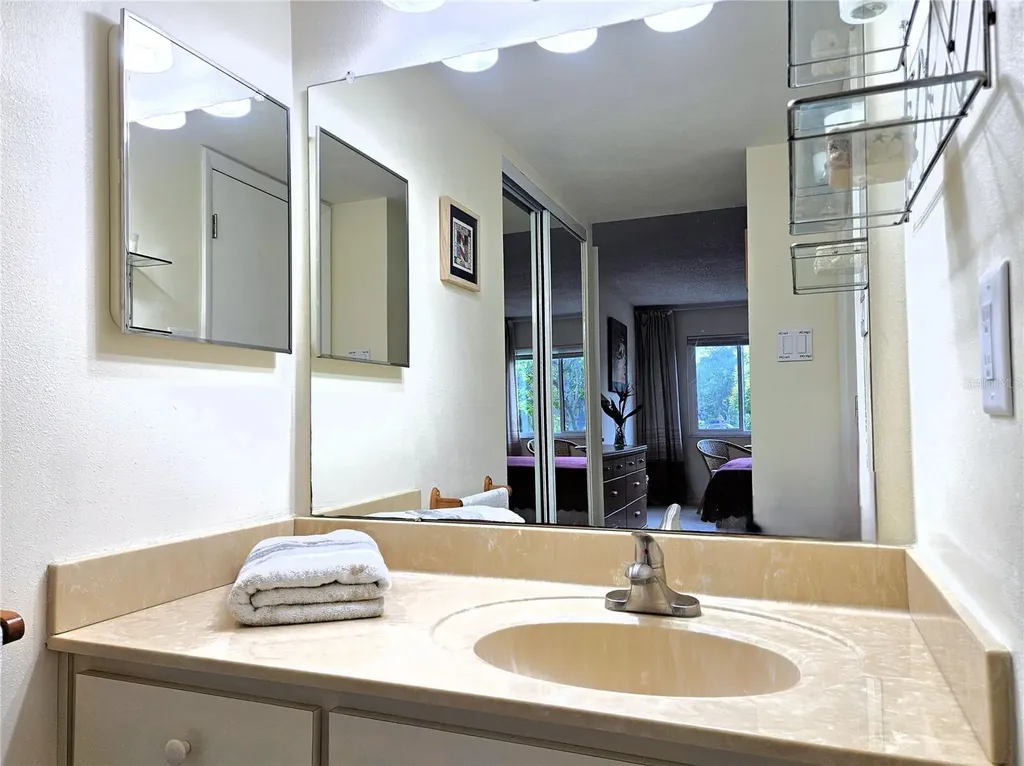1800 Mariner Drive Tarpon Springs FL 34689