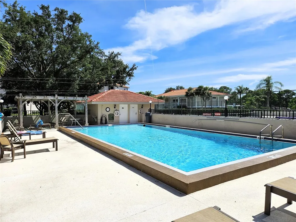 1800 Mariner Drive Tarpon Springs FL 34689