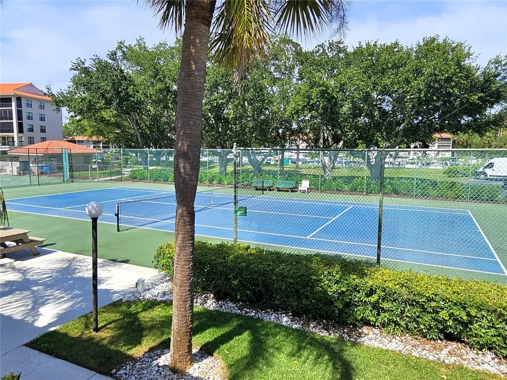 1800 Mariner Drive Tarpon Springs FL 34689