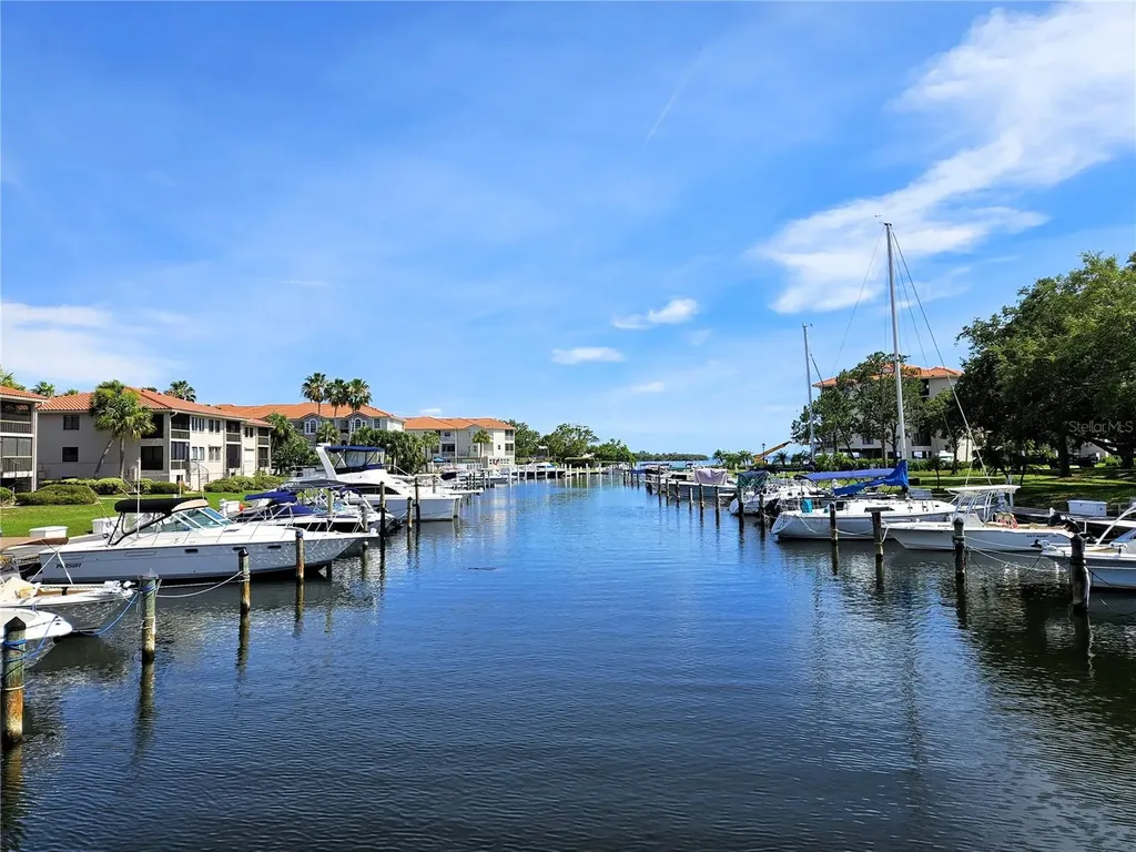 1800 Mariner Drive Tarpon Springs FL 34689