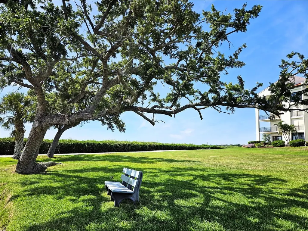 1800 Mariner Drive Tarpon Springs FL 34689