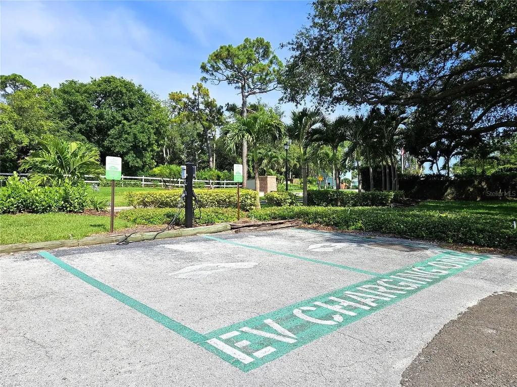 1800 Mariner Drive Tarpon Springs FL 34689