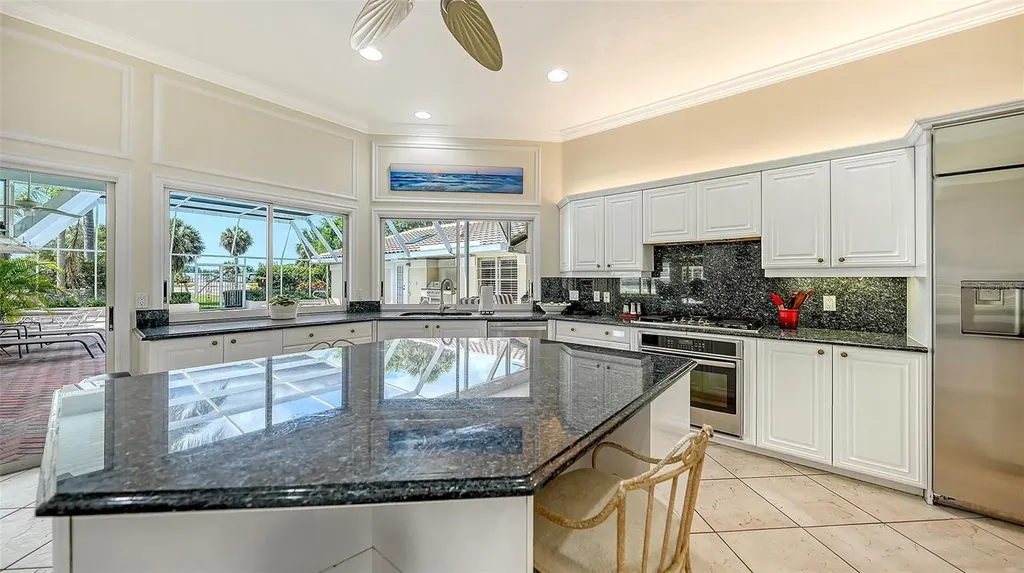 3988 Losillias Drive Sarasota FL 34238