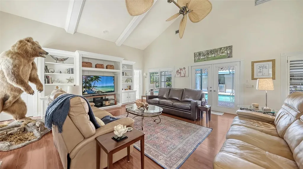 3988 Losillias Drive Sarasota FL 34238