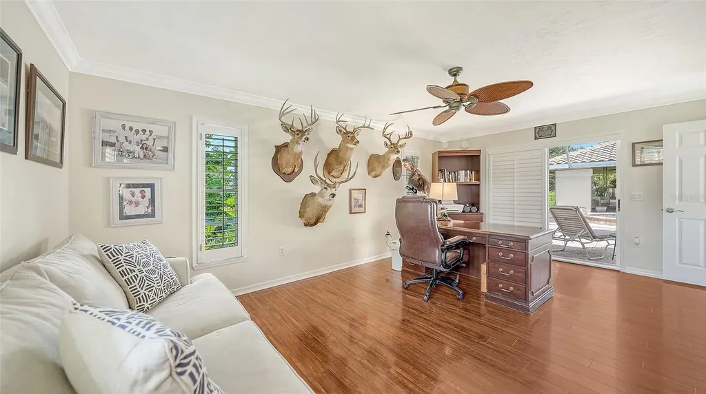 3988 Losillias Drive Sarasota FL 34238
