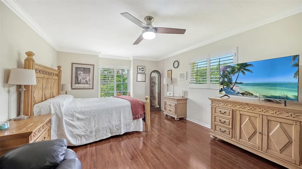 3988 Losillias Drive Sarasota FL 34238