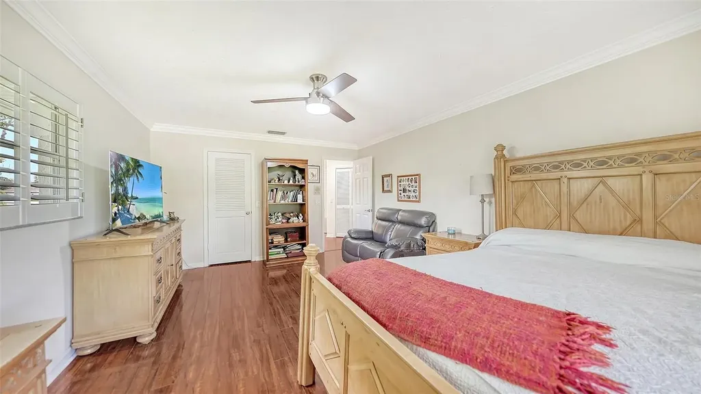 3988 Losillias Drive Sarasota FL 34238