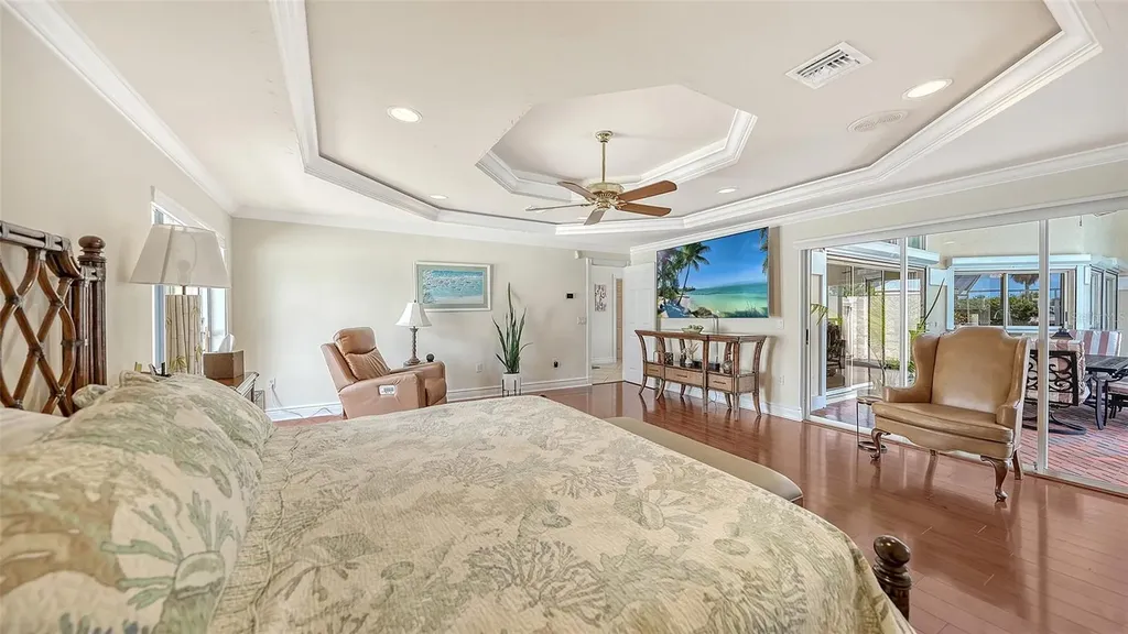 3988 Losillias Drive Sarasota FL 34238