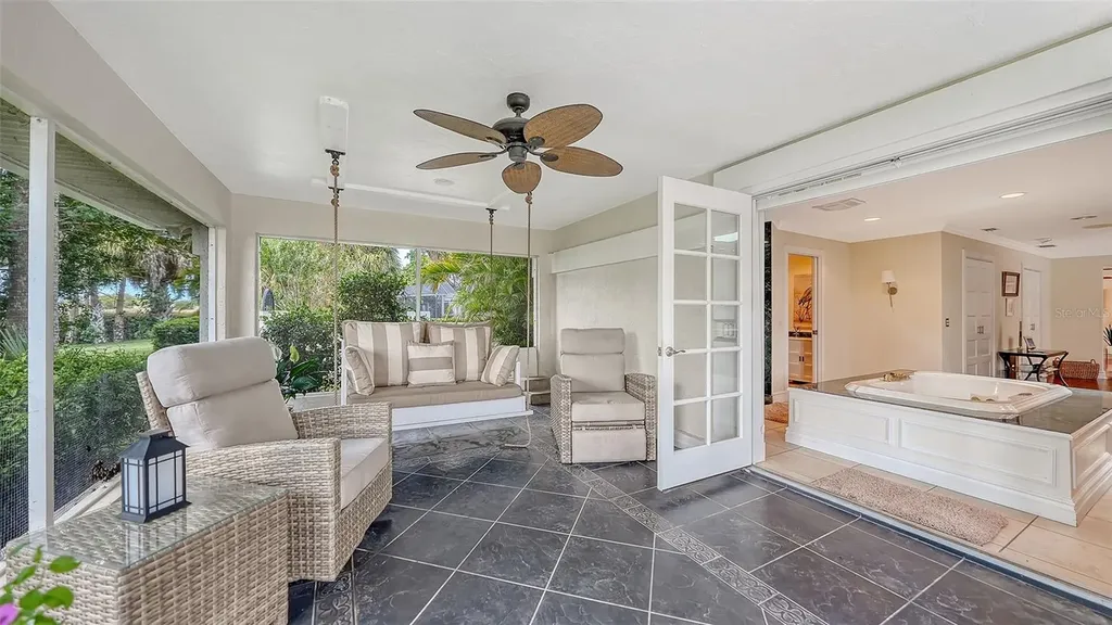 3988 Losillias Drive Sarasota FL 34238