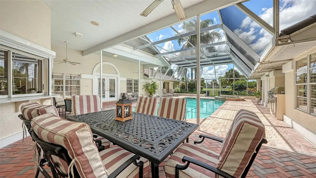 3988 Losillias Drive Sarasota FL 34238