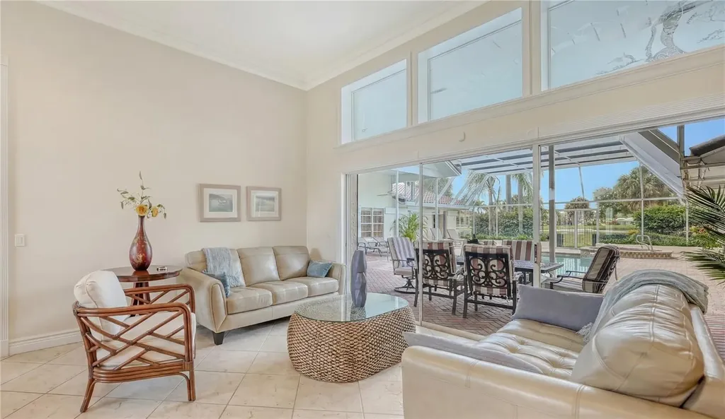 3988 Losillias Drive Sarasota FL 34238