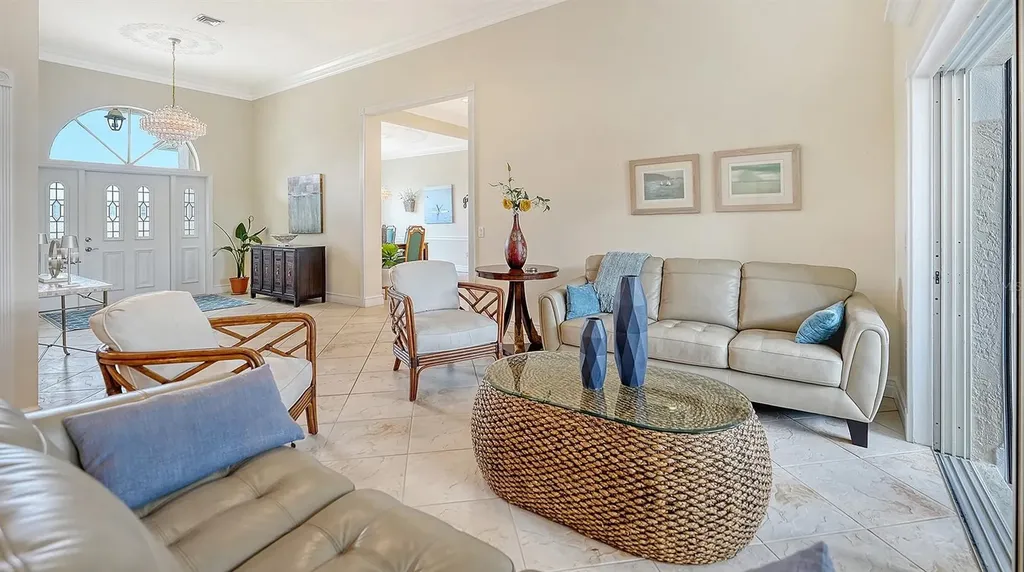 3988 Losillias Drive Sarasota FL 34238