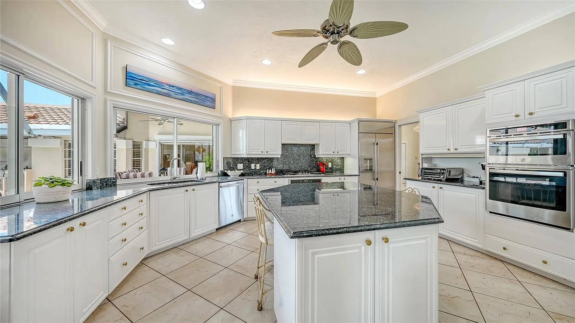 3988 Losillias Drive Sarasota FL 34238