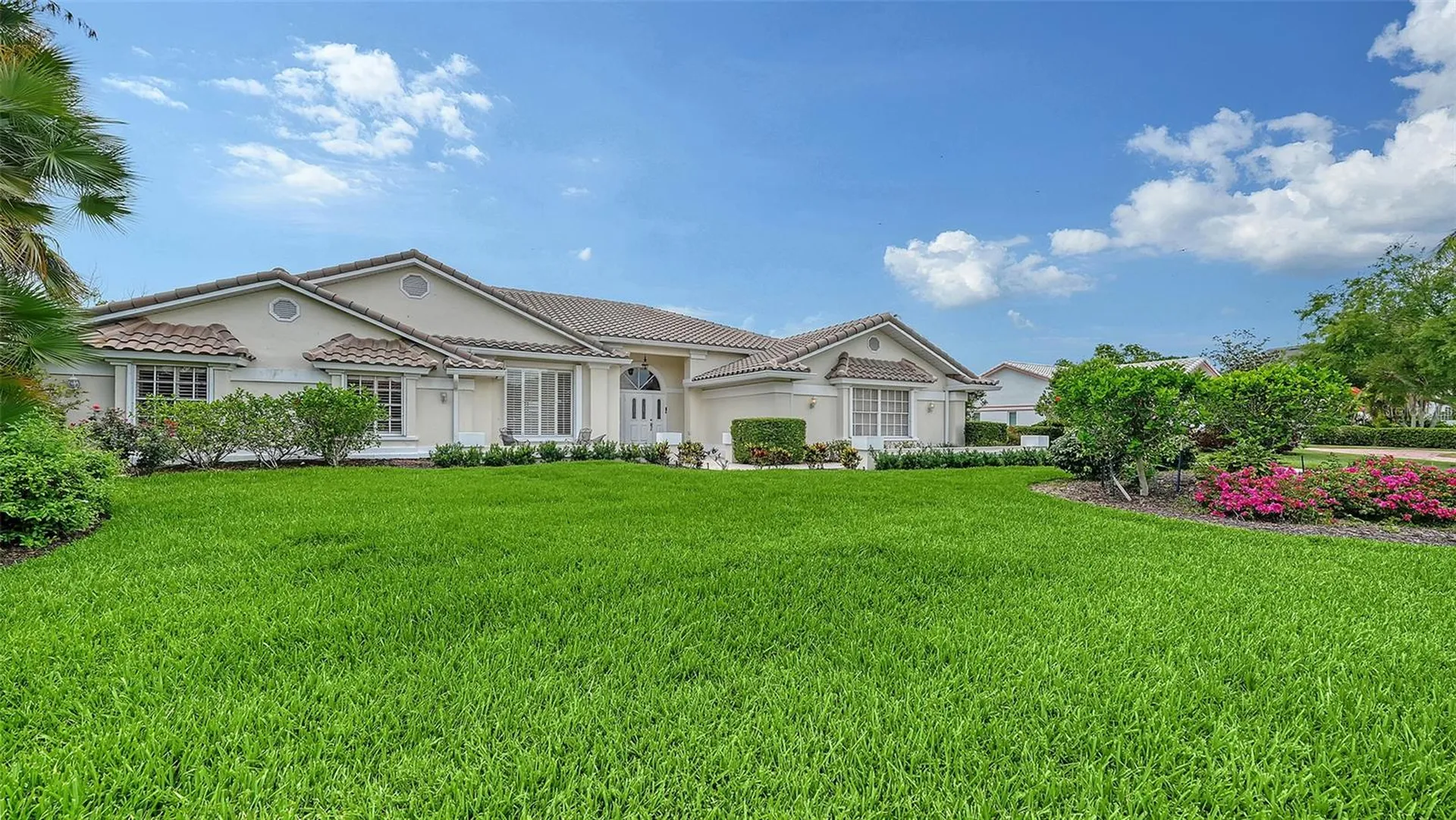 3988 Losillias Drive Sarasota FL 34238